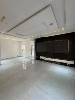 3bdrm Townhouse / Terrace in Ikate for rent
