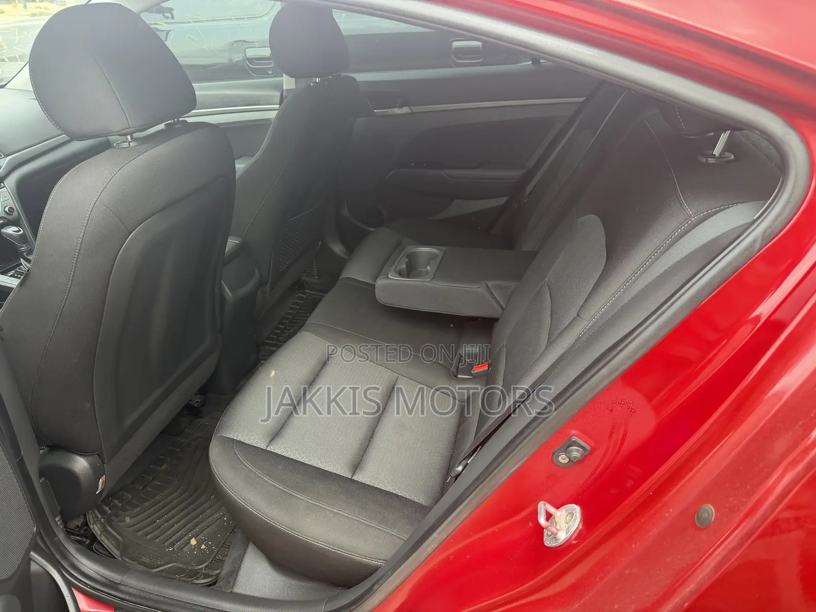 Hyundai Elantra 2017 Red
