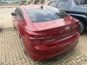 Hyundai Elantra 2017 Red
