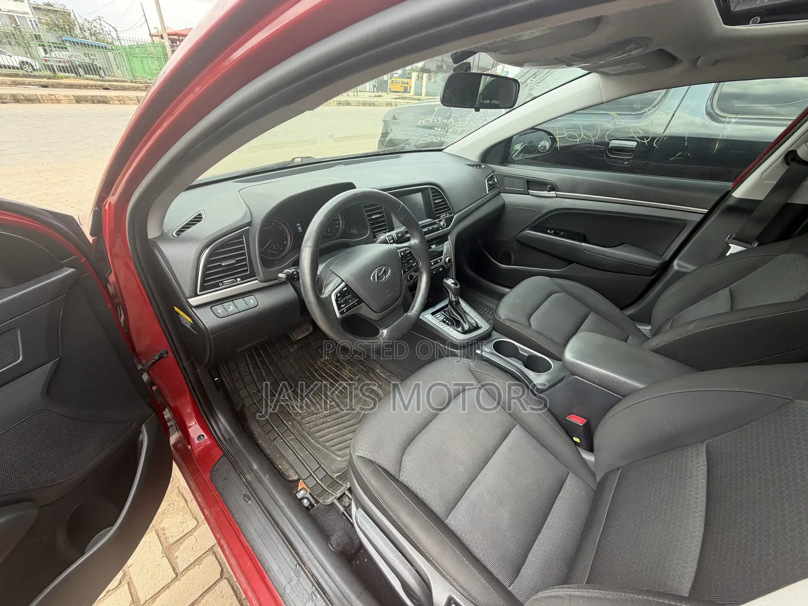 Hyundai Elantra 2017 Red