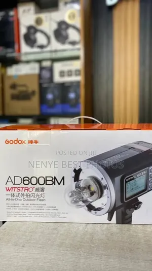 Godox AD 600BM Light