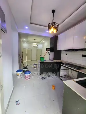 2bdrm Apartment in Lekki Phase 1 for rent