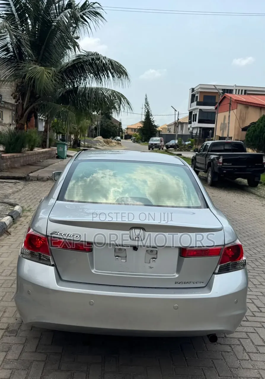 Honda Accord 2012 Silver