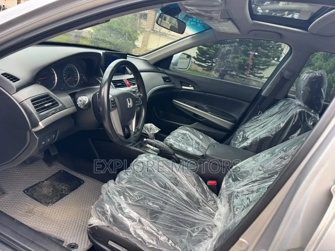 Honda Accord 2012 Silver