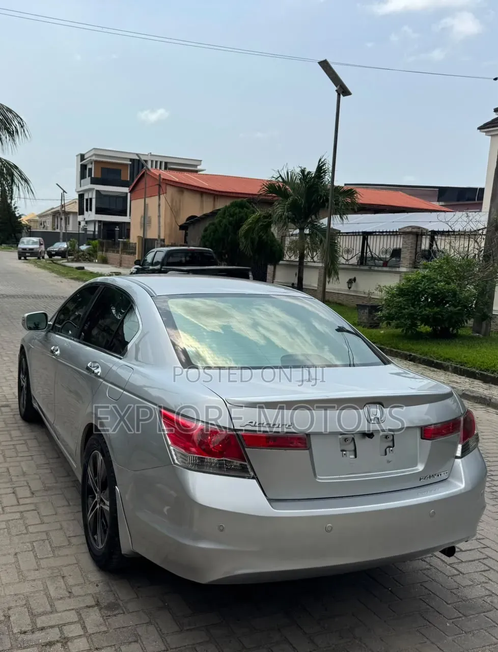 Honda Accord 2012 Silver