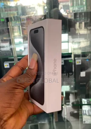 New Apple iPhone 15 Pro Max 256 GB Silver