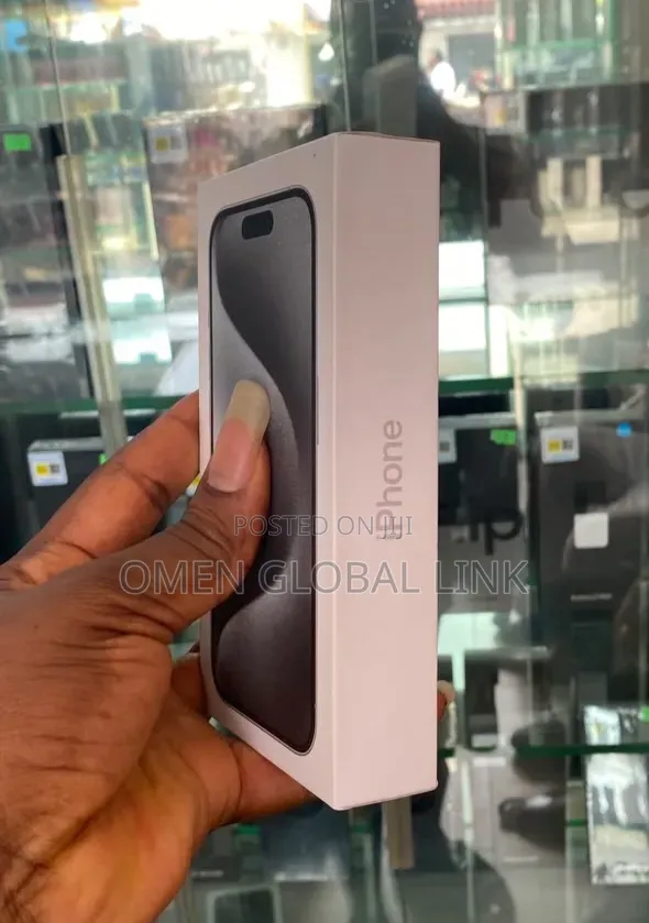 New Apple iPhone 15 Pro Max 256 GB Silver