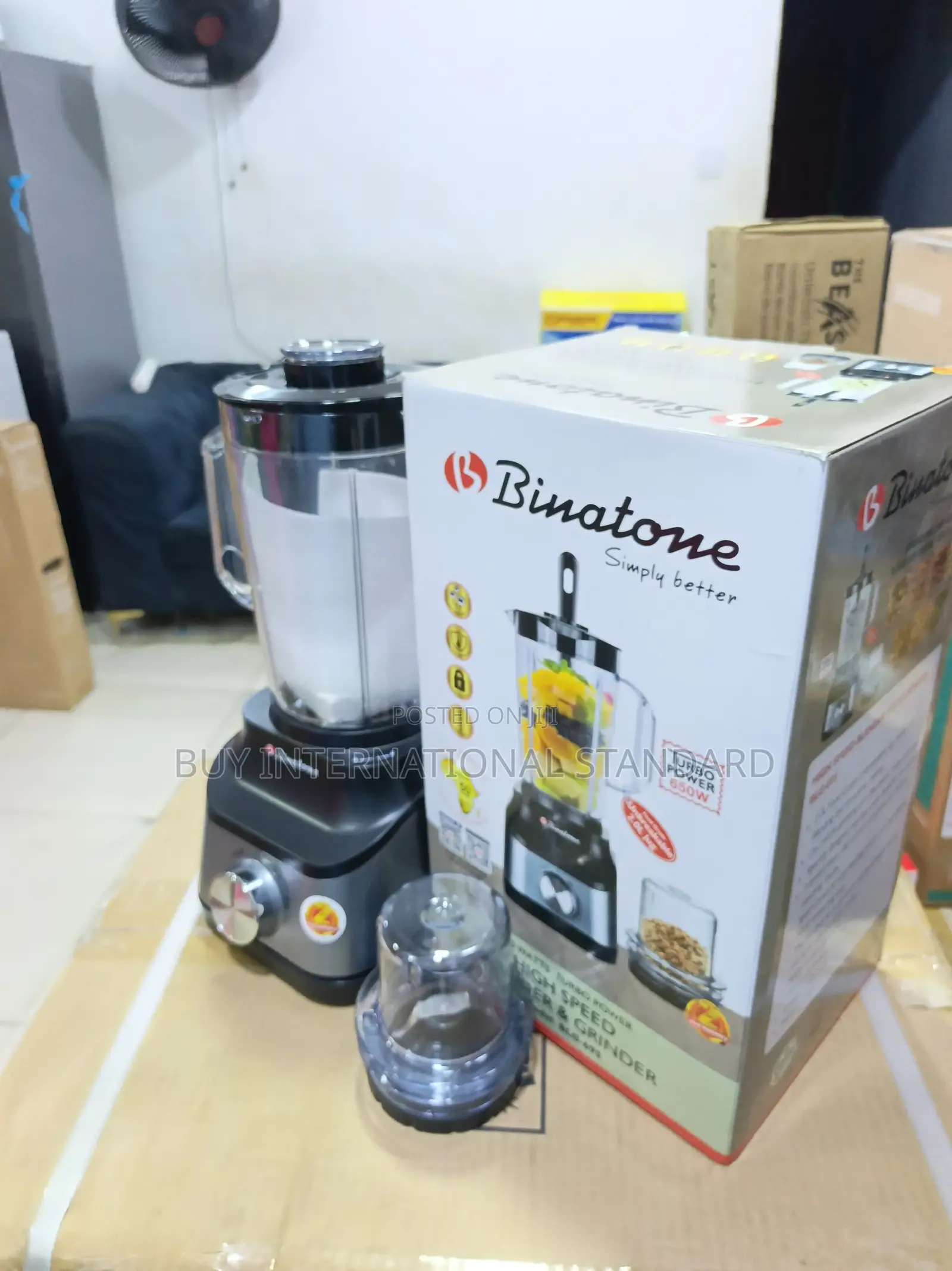Binatone 2.2-Litre Blender for Convenient Batch Preparation