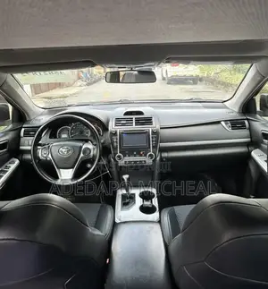Toyota Camry SE 4dr Sedan (2.5L 4cyl 6A) 2013 Red