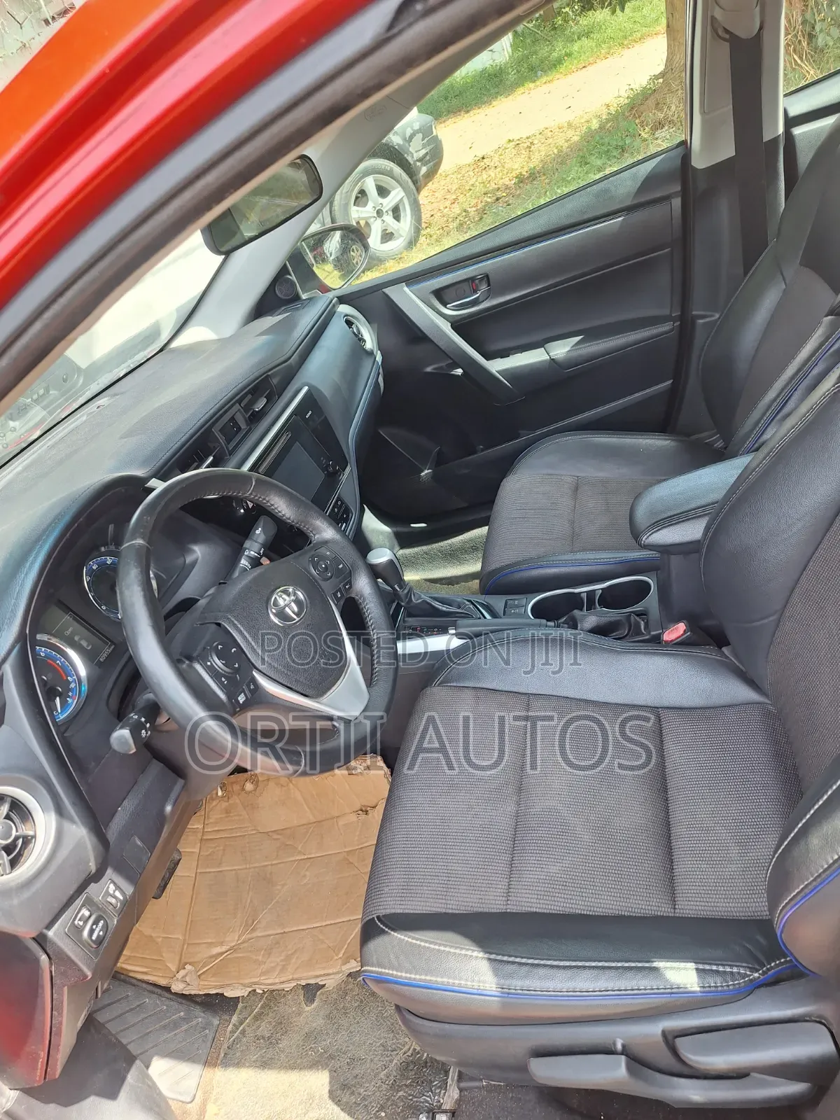 Toyota Corolla 2018 Red