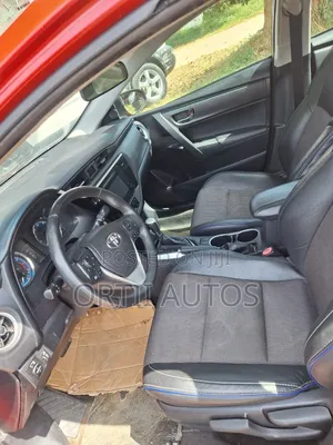 Toyota Corolla 2018 Red