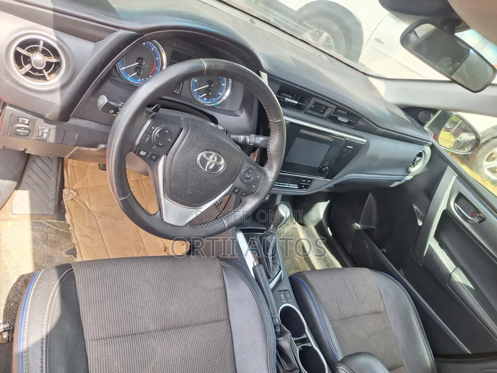 Toyota Corolla 2018 Red