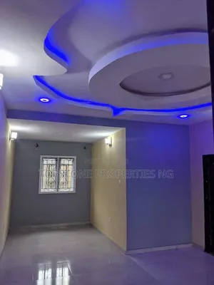 2bdrm Block of Flats in Topstone Properties, Uyo for rent