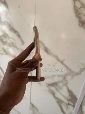 Apple iPhone 11 Pro Max 64 GB Gold