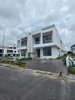5bdrm Duplex in Ikate Lekki Lagos for sale