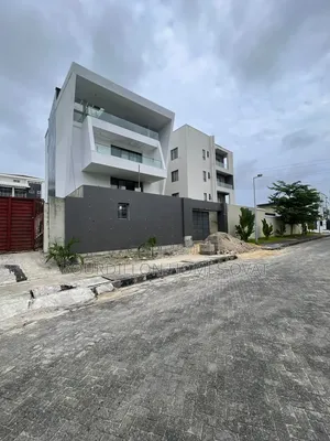 5bdrm House in Banana Island Ikoyi for sale