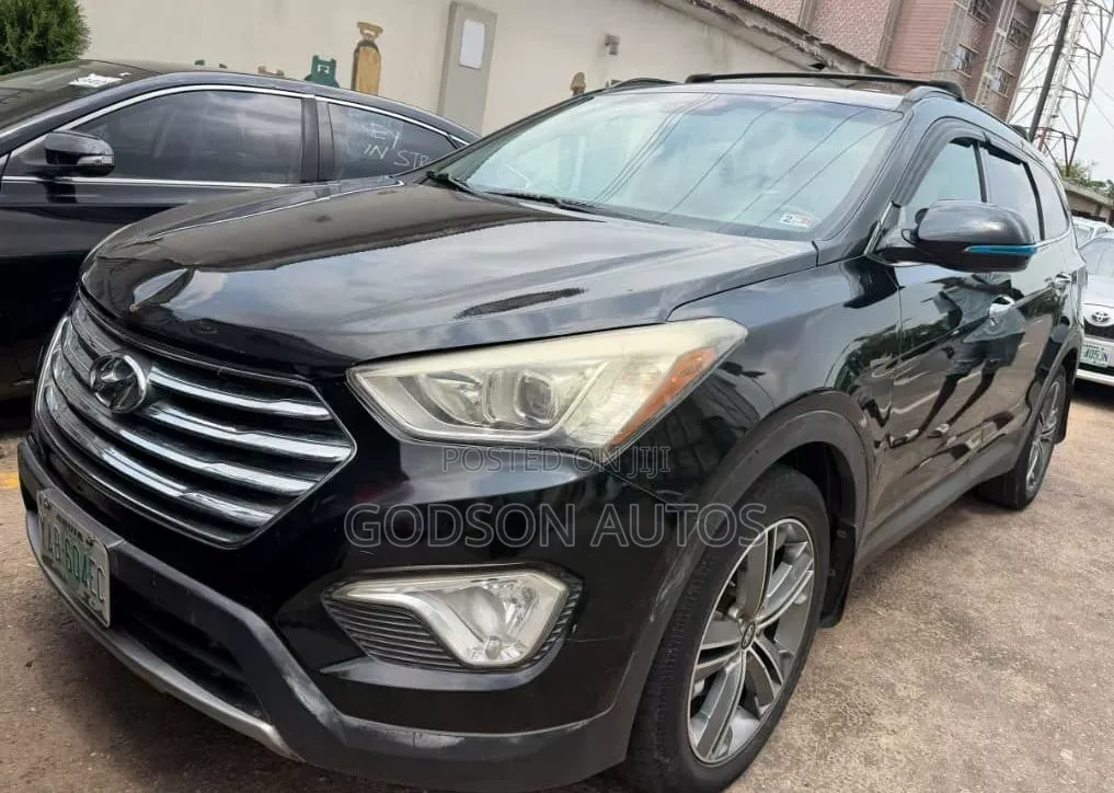 Hyundai Santa Fe 2015 Black