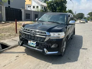 Toyota Land Cruiser 4.0 V6 GX-R 2015 Black
