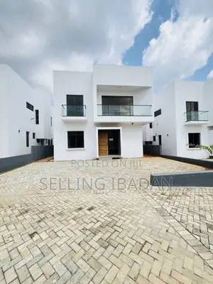 Furnished 4bdrm Duplex in Bodija for sale