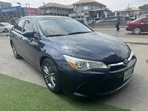 Toyota Camry LE 4dr Sedan (2.5L 4cyl 6A) 2017 Blue