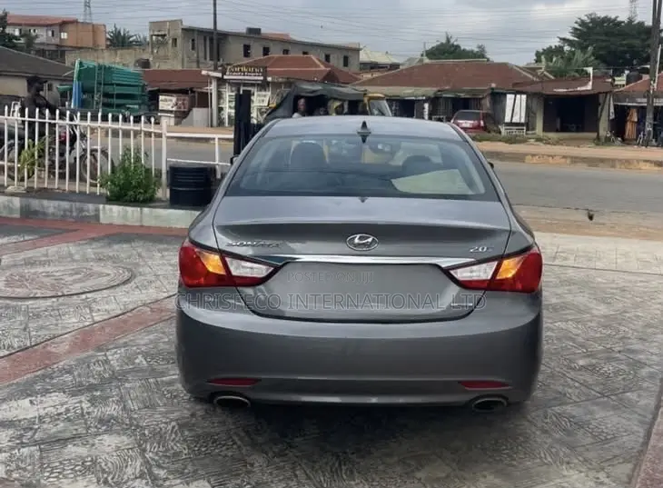 Hyundai Sonata 2012 Gray