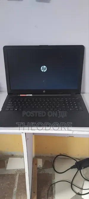 Laptop HP 15-ra003nia 4GB Intel HDD 500GB