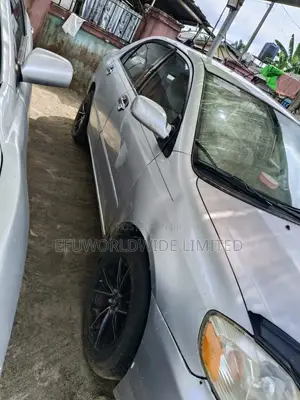 Toyota Corolla LE 2004 Silver