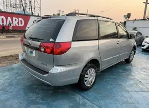 Toyota Sienna LE AWD 2006 Silver