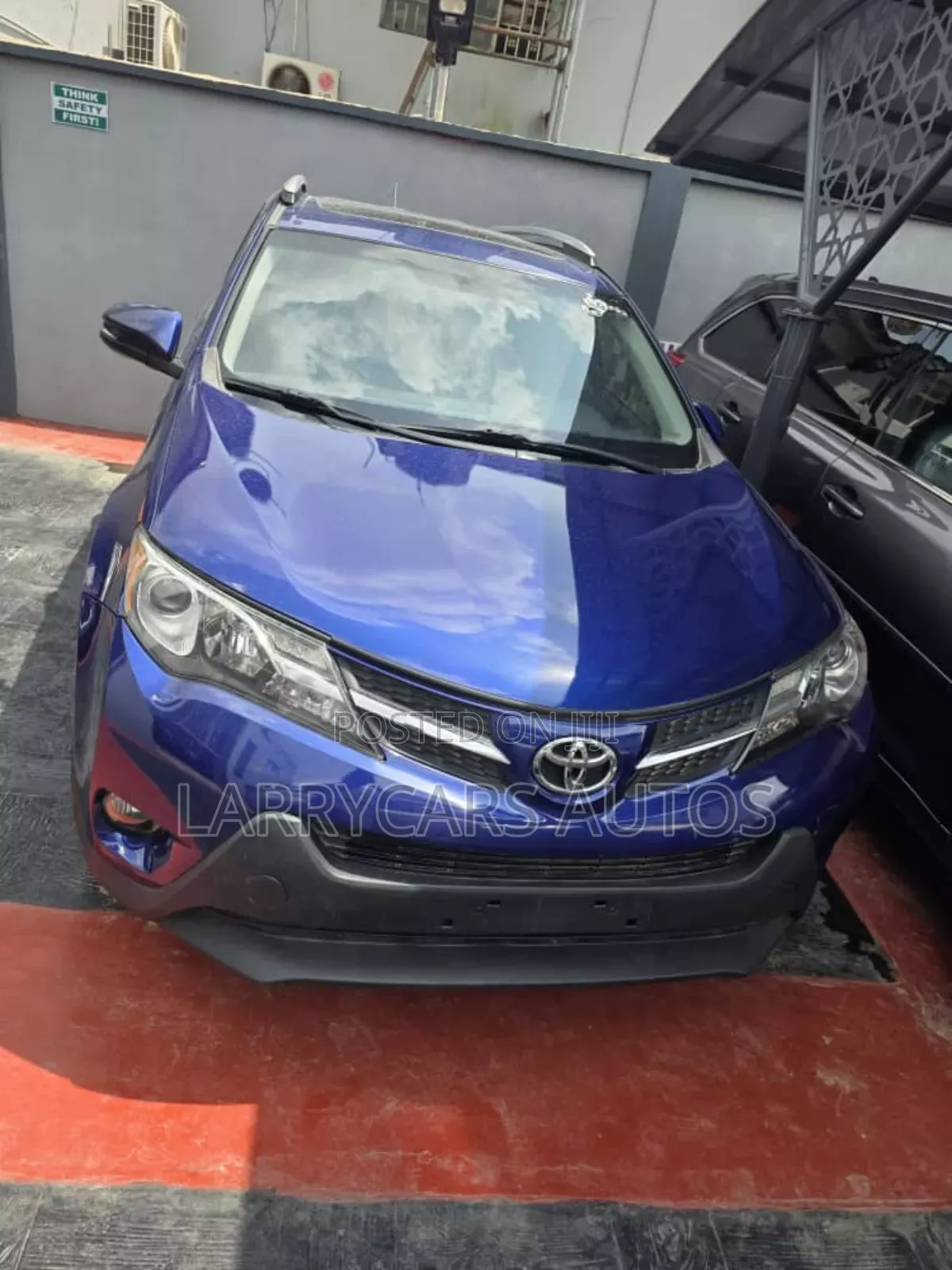 Toyota RAV4 2014 Blue