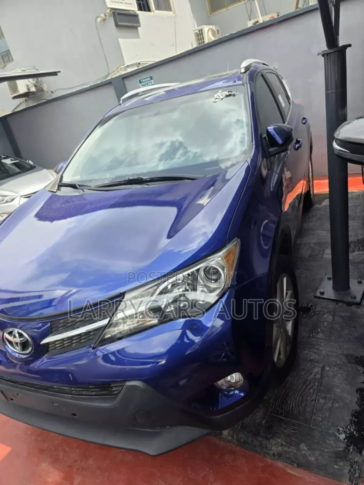 Toyota RAV4 2014 Blue