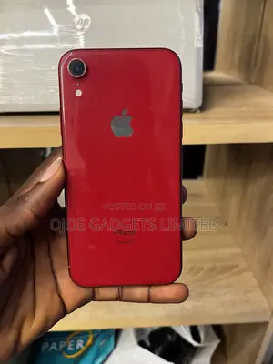 Apple iPhone XR 64 GB Red