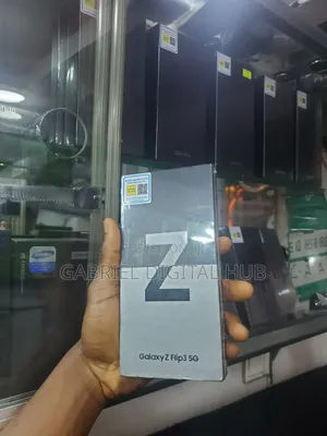 New Samsung Galaxy Z Flip 3 256 GB Silver
