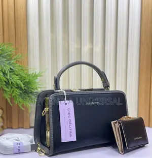 Chic Célitina Two-Tone Frame Bag