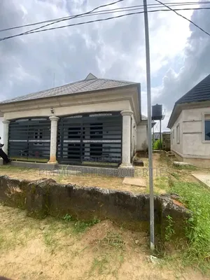 3bdrm Bungalow in Calabar Itu Road, for sale
