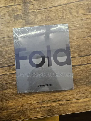 New Samsung Galaxy Z Fold4 256 GB Black