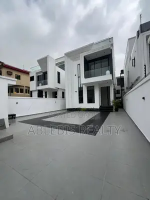 5bdrm Duplex in Lekki for sale