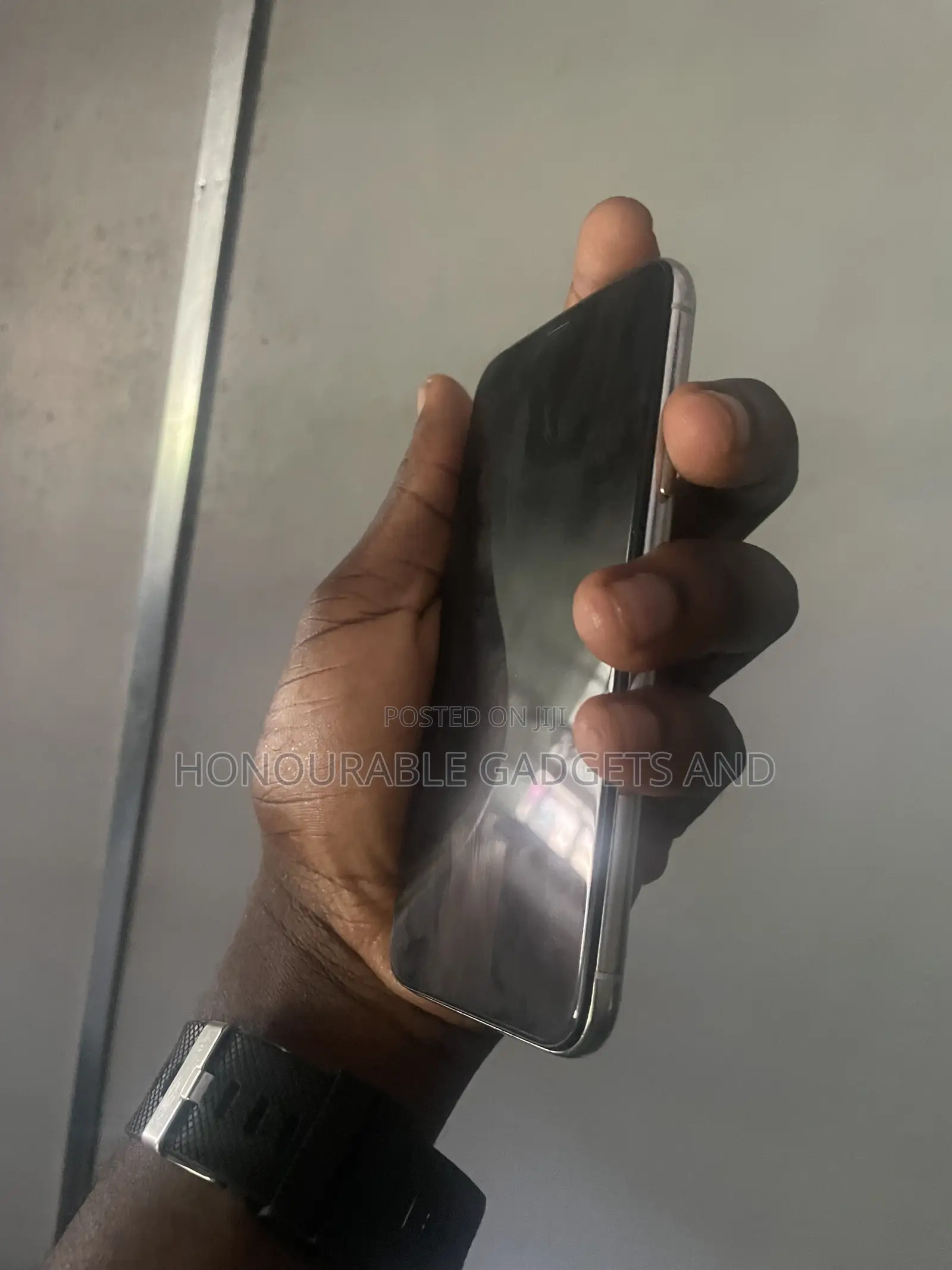 Apple iPhone X 64 GB White