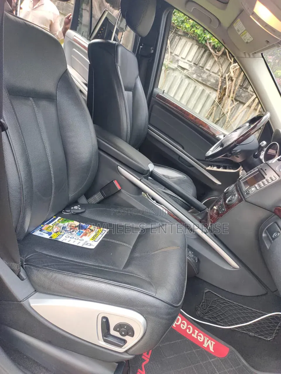 Mercedes-Benz GL-Class GL 550 2010 Gray