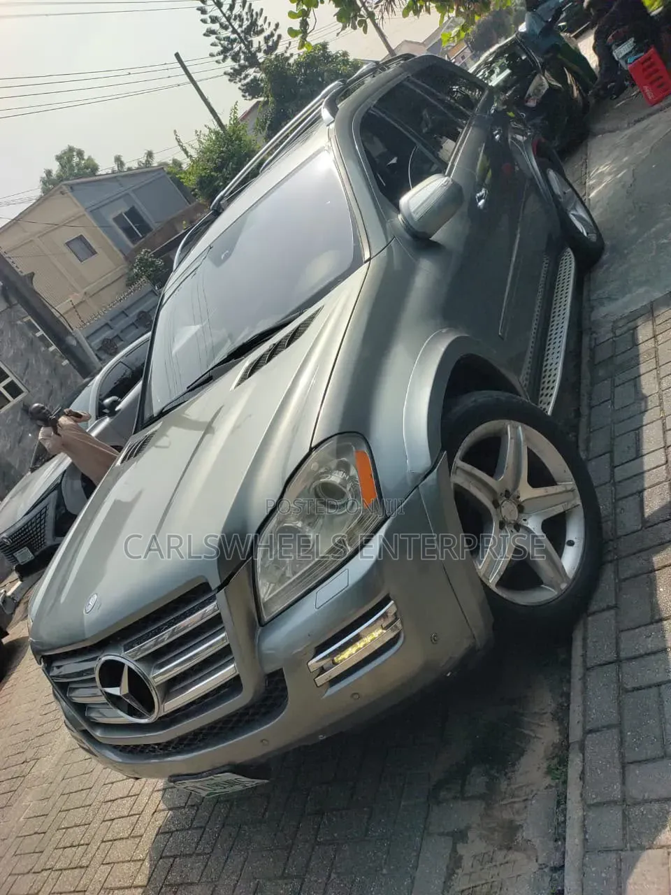 Mercedes-Benz GL-Class GL 550 2010 Gray