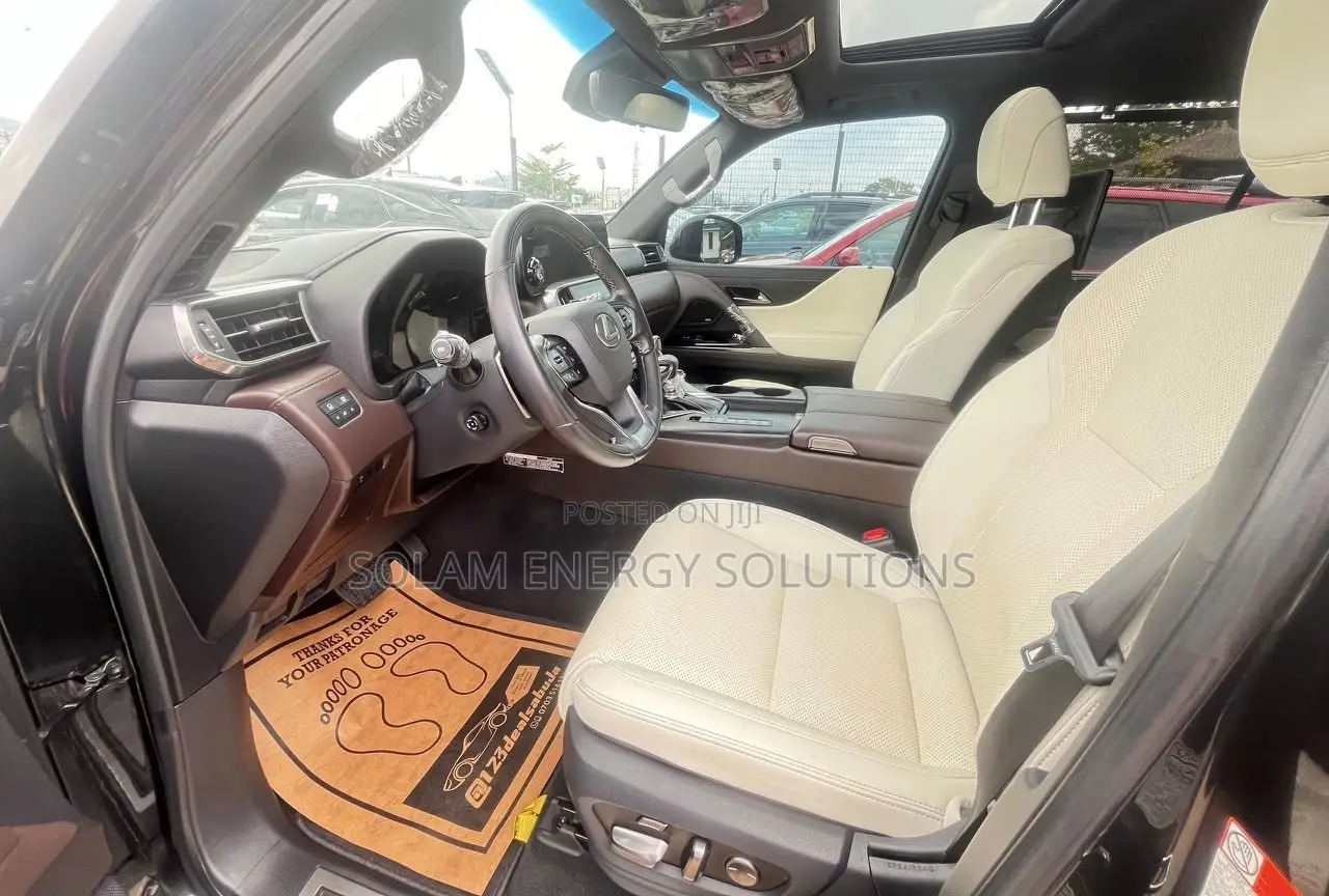 Lexus LX 2022 Black