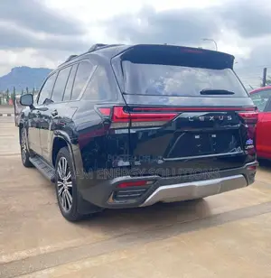 Lexus LX 2022 Black
