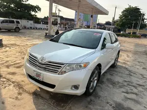 Toyota Venza V6 AWD 2010 White