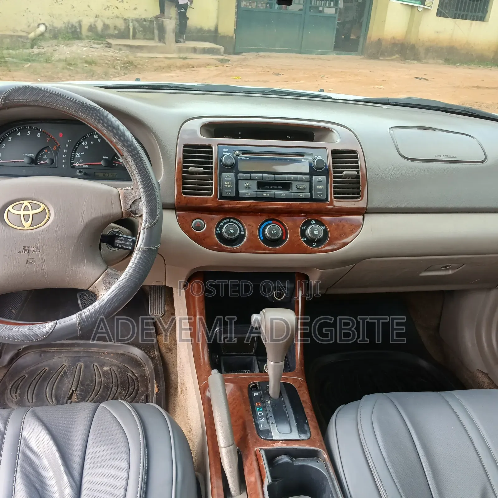 Toyota Camry 2004 Gold