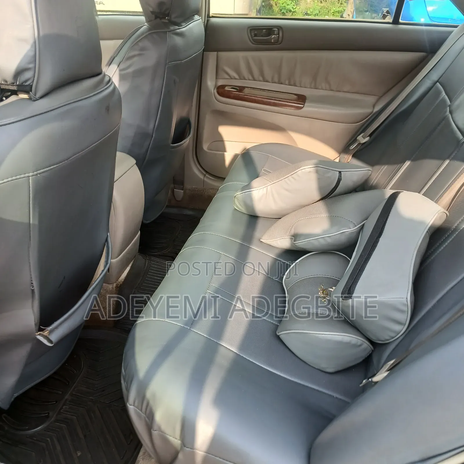 Toyota Camry 2004 Gold