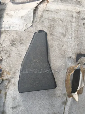 Toyota Grand Highlander Fuse Box Cover