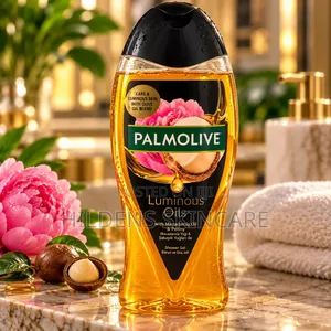 Palmolive Luminous Oils Shower Gel With Macadamia Oil & Peony.