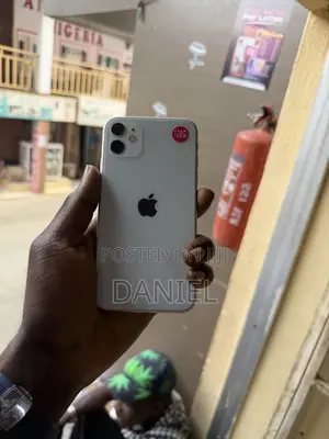 Apple iPhone 11 128 GB White