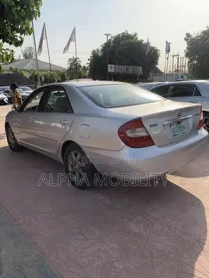 Toyota Camry 2004 Silver