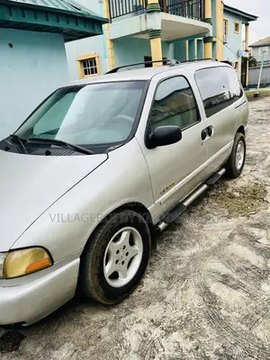 Nissan Caravan (Urvan) 2001 Grey