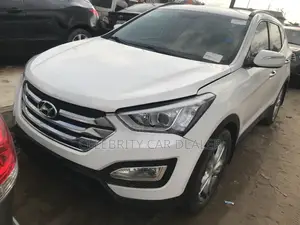 Hyundai Santa Fe Limited 4dr SUV (3.3L 6cyl 6A) 2014 White